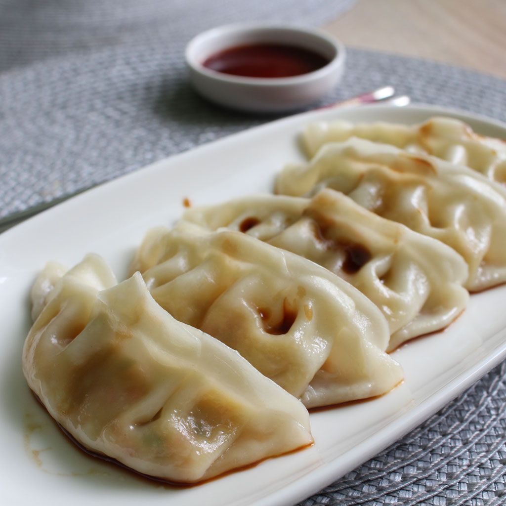  Gyoza dumplings